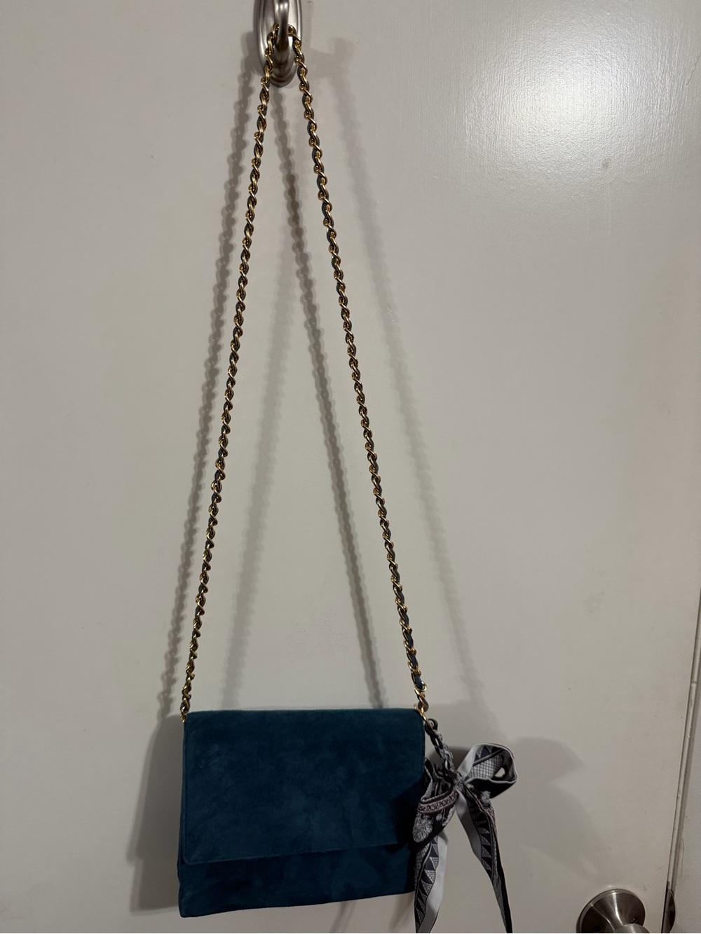Vintage Bally Blue Suede Shoulder Bag Italy Gold Chain Crossbody Purse - Picture 2 of 15
